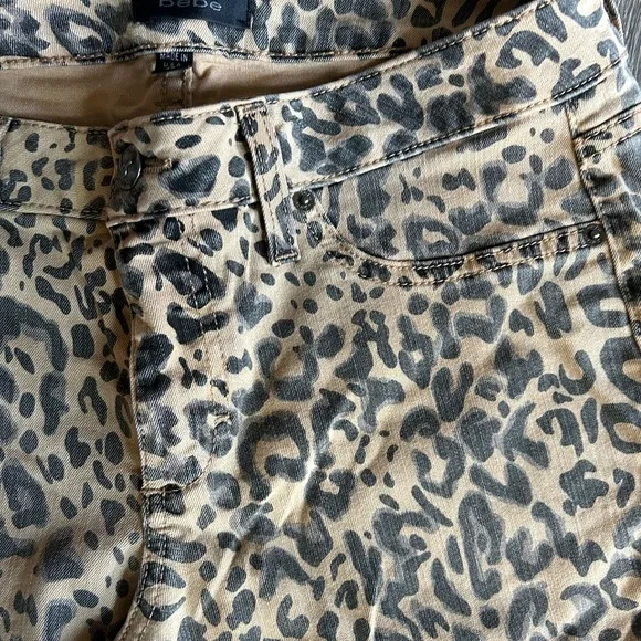 Bebe leopard print jeans size 30