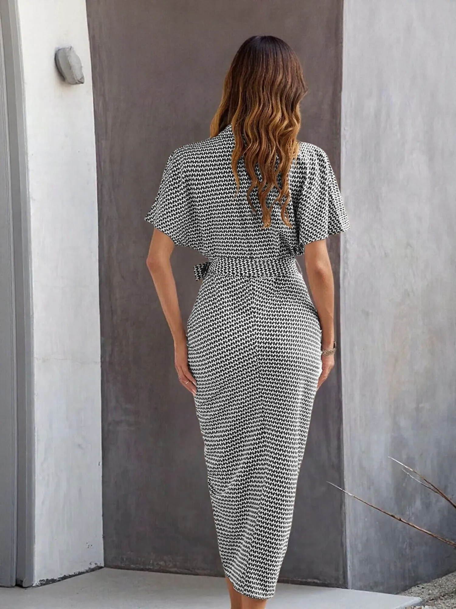 Black Midi Shirt Dress With Front Pleats