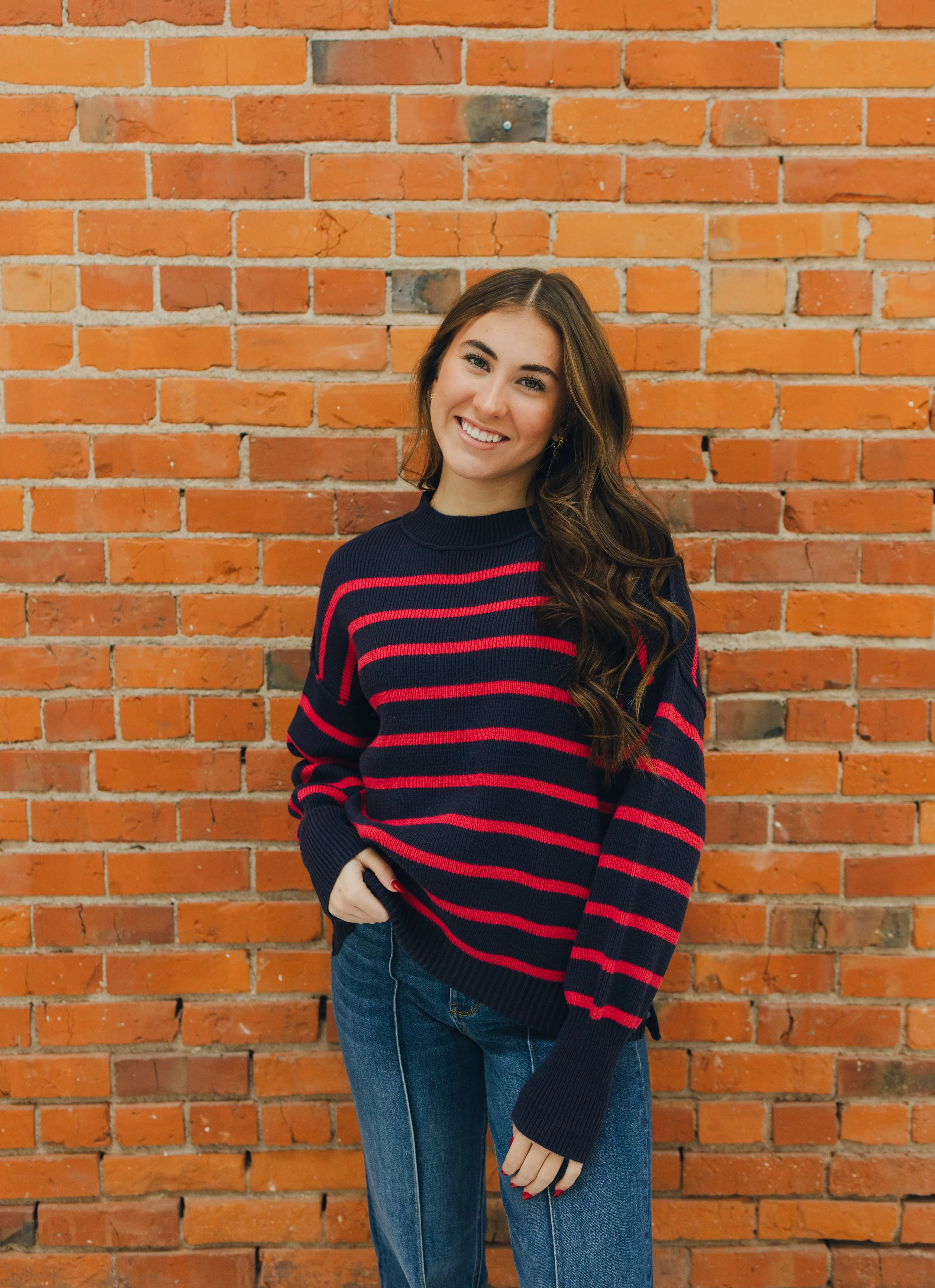 Crew Neckline Stripe Pullover Sweater