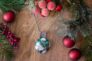 Crisscross Sterling Silver Pendant with Green and White Fused Glass Cabochon