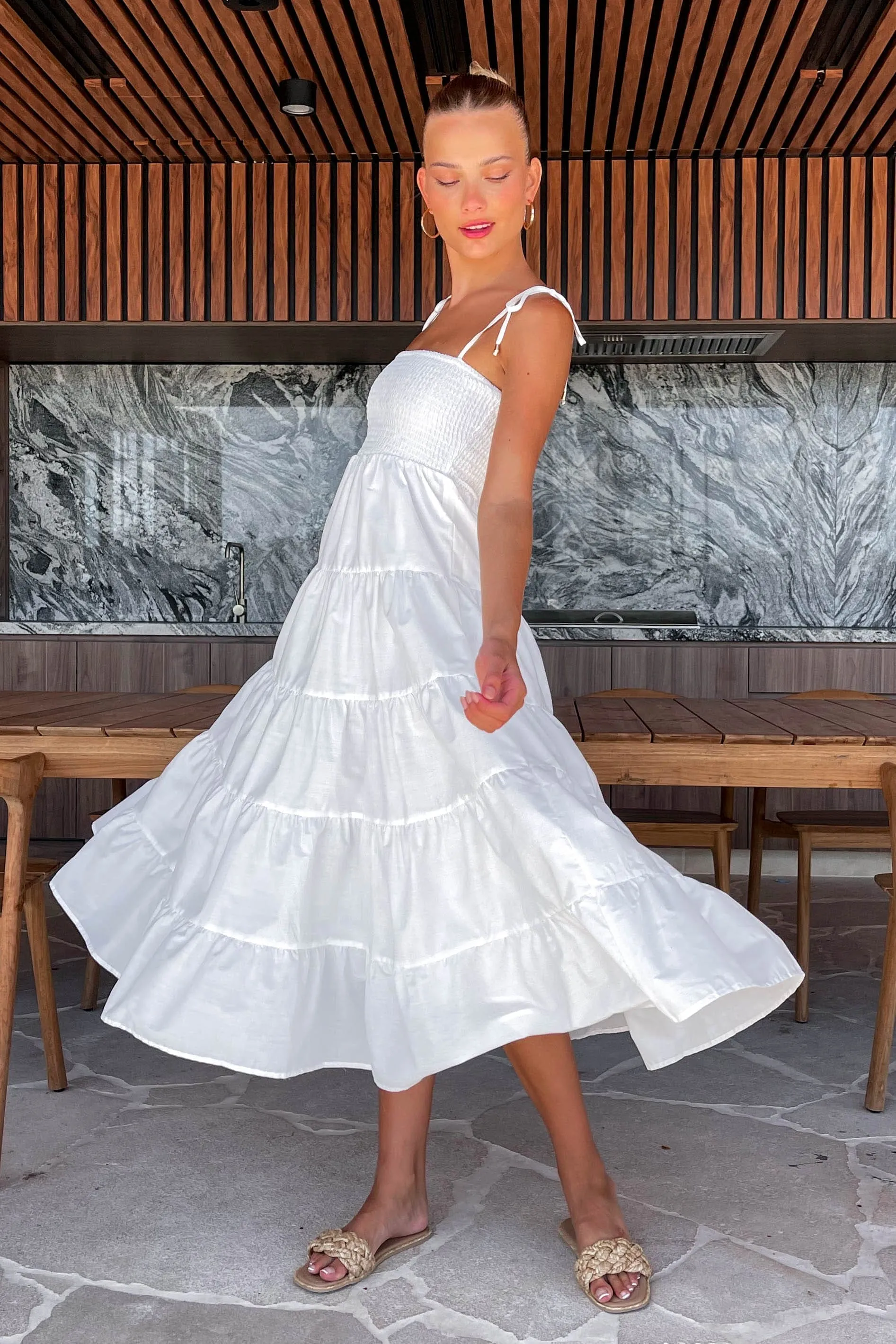 Elennia Dress