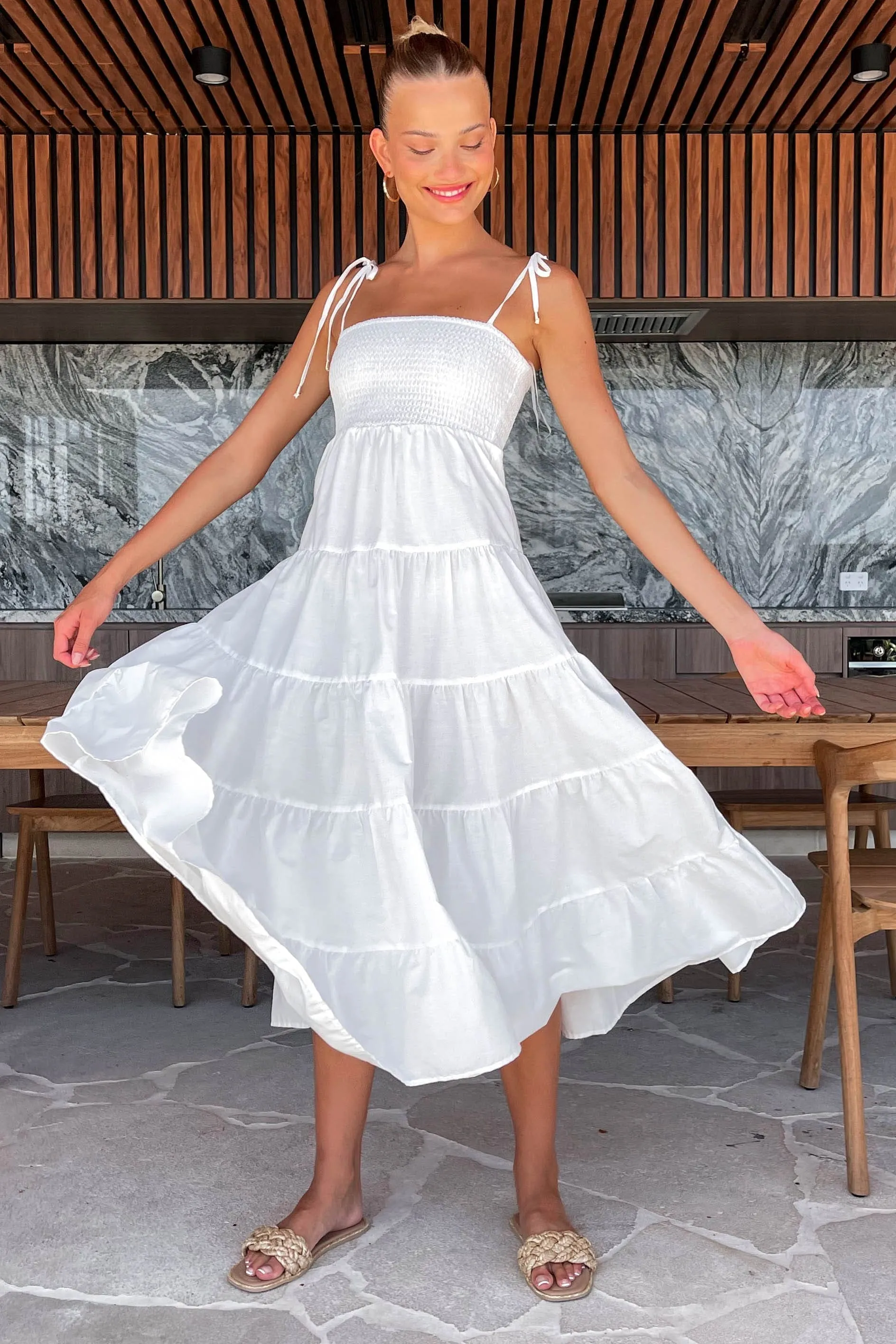 Elennia Dress