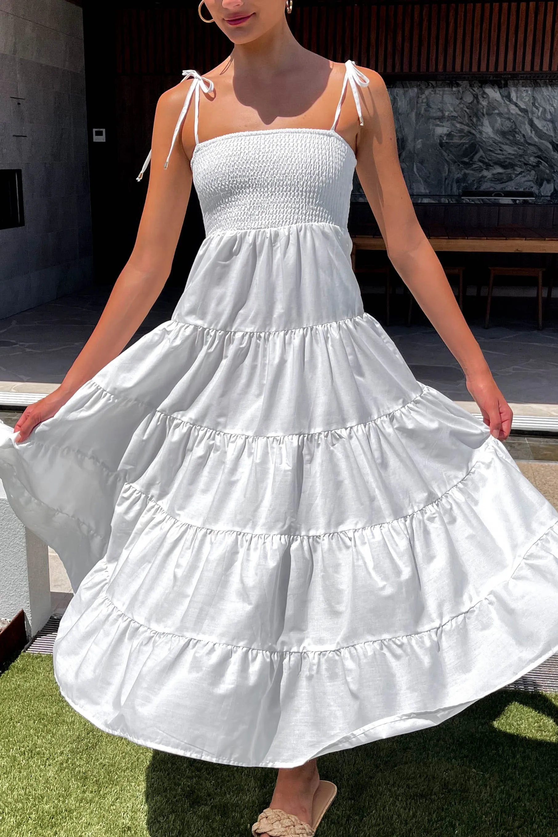Elennia Dress