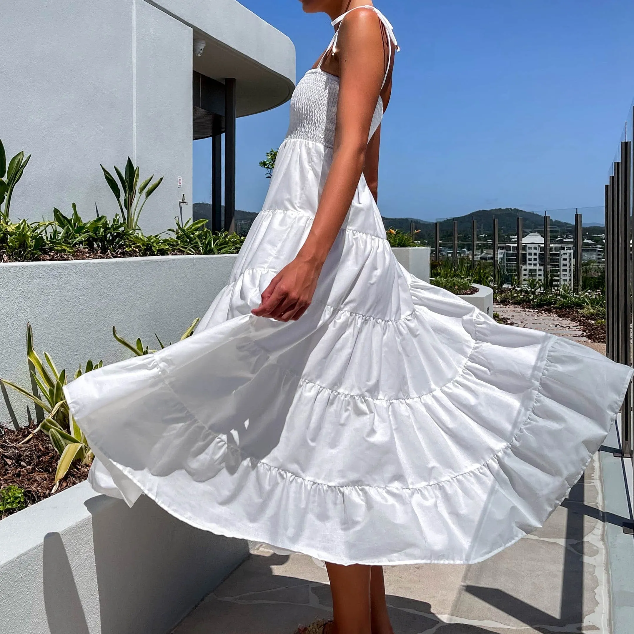 Elennia Dress