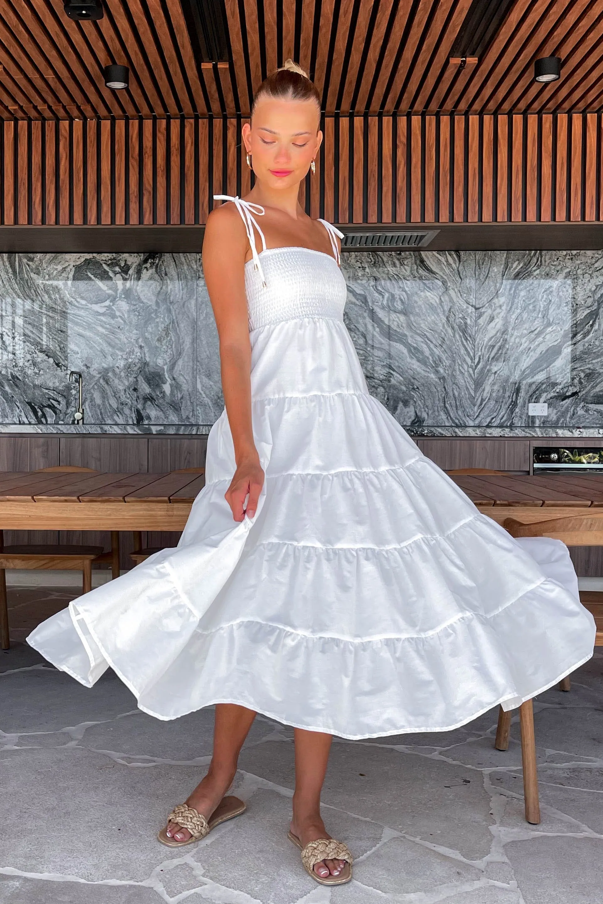 Elennia Dress