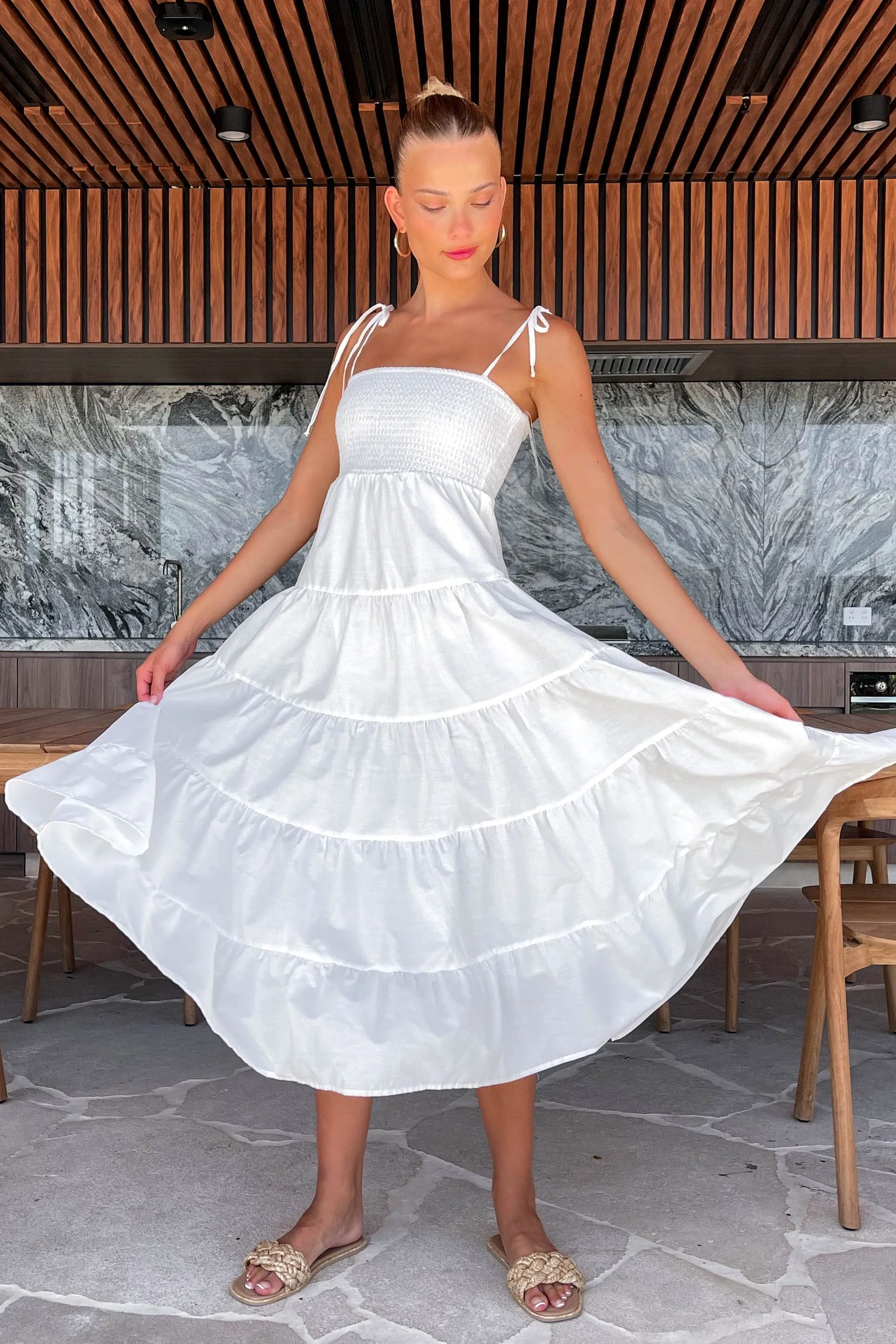 Elennia Dress