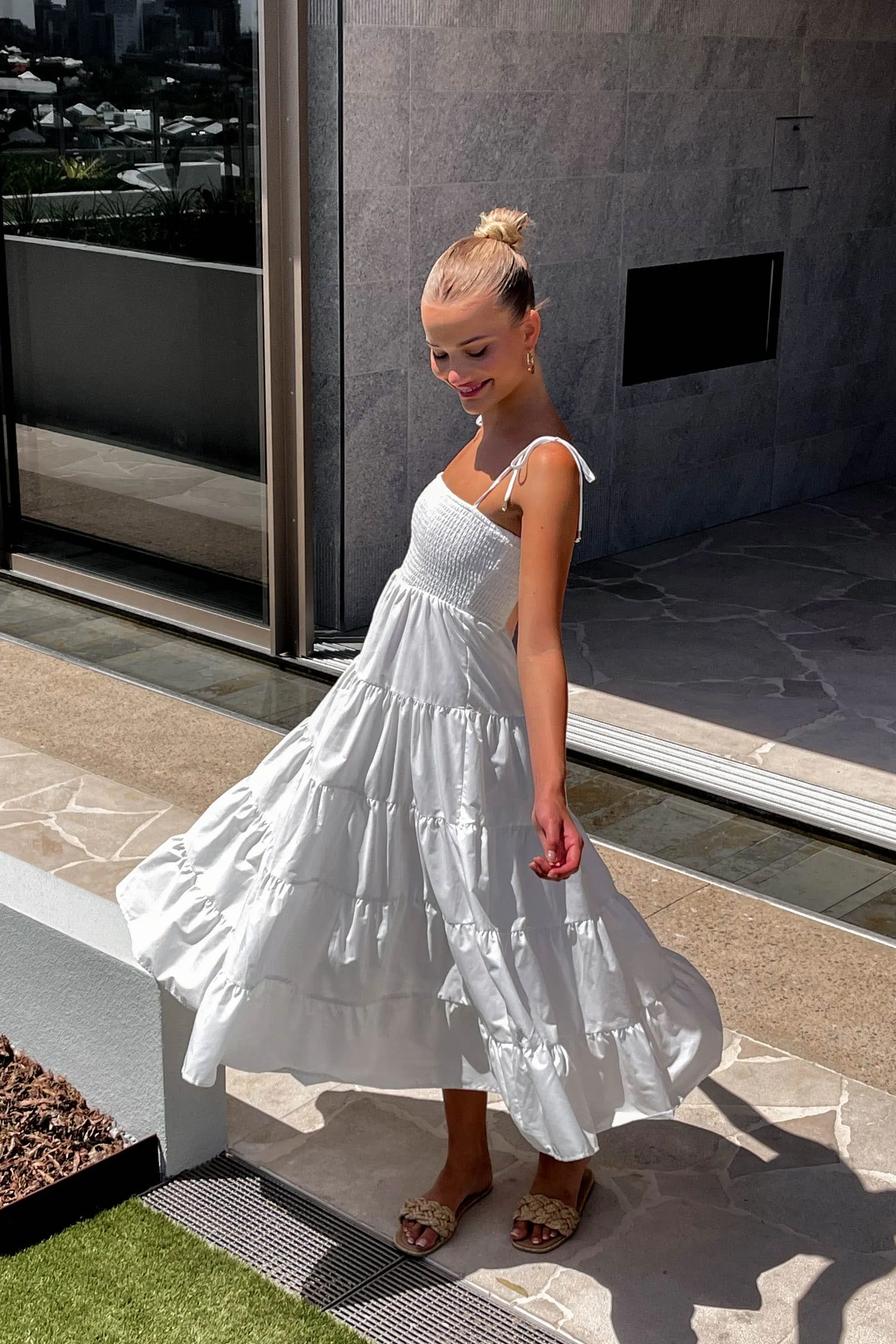 Elennia Dress