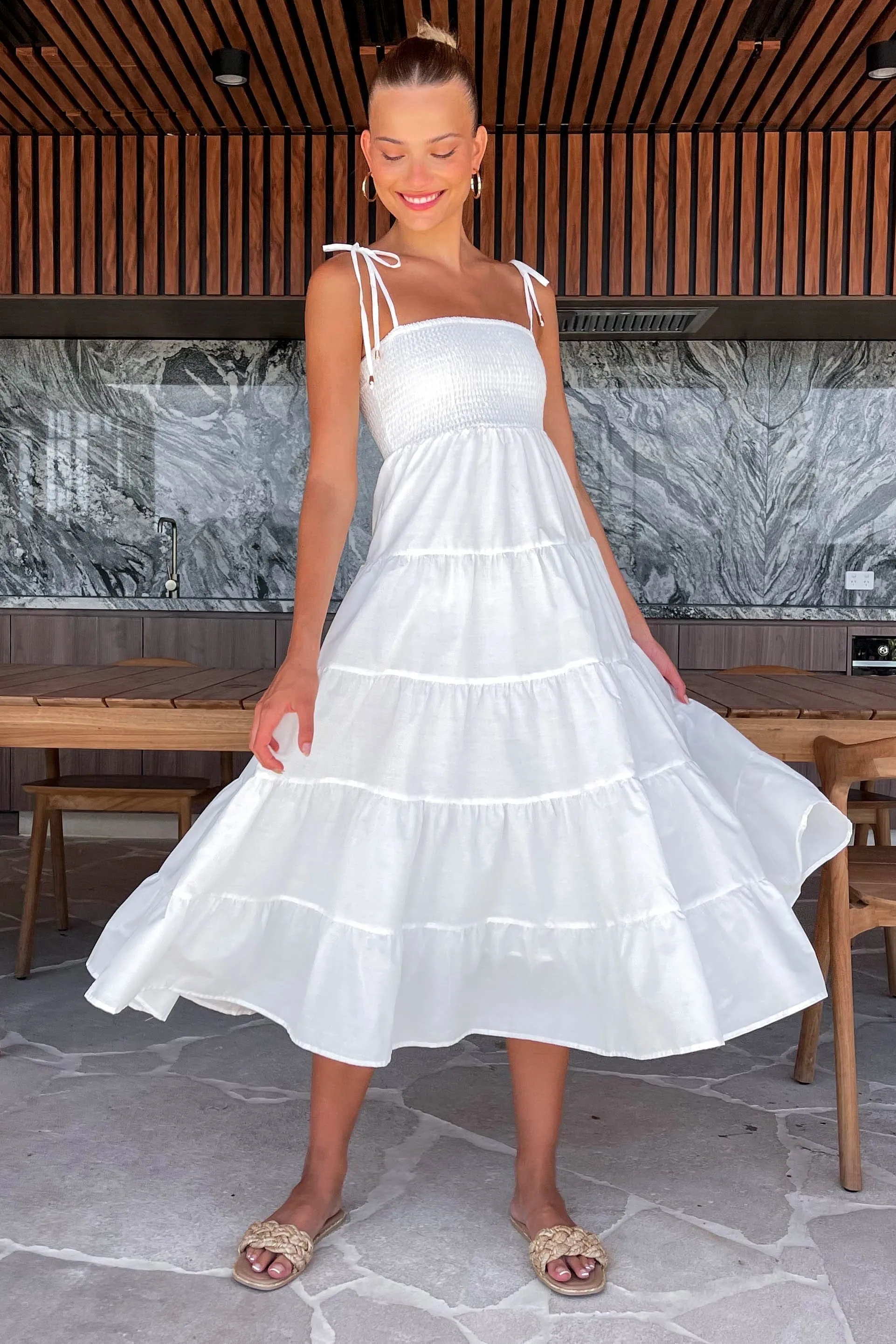 Elennia Dress