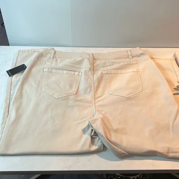 Eloquii Cream Straight Cropped Jeans Boho Plus Comfort Size 14