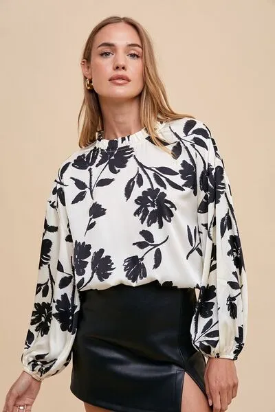 Emyl Balloon Sleeve Blouse
