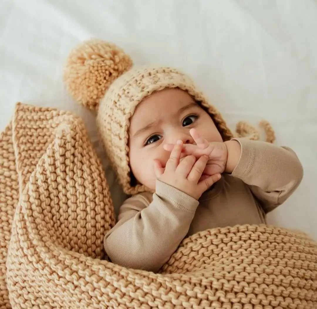 GARTER STITCH KNIT BABY BLANKET - LATTE