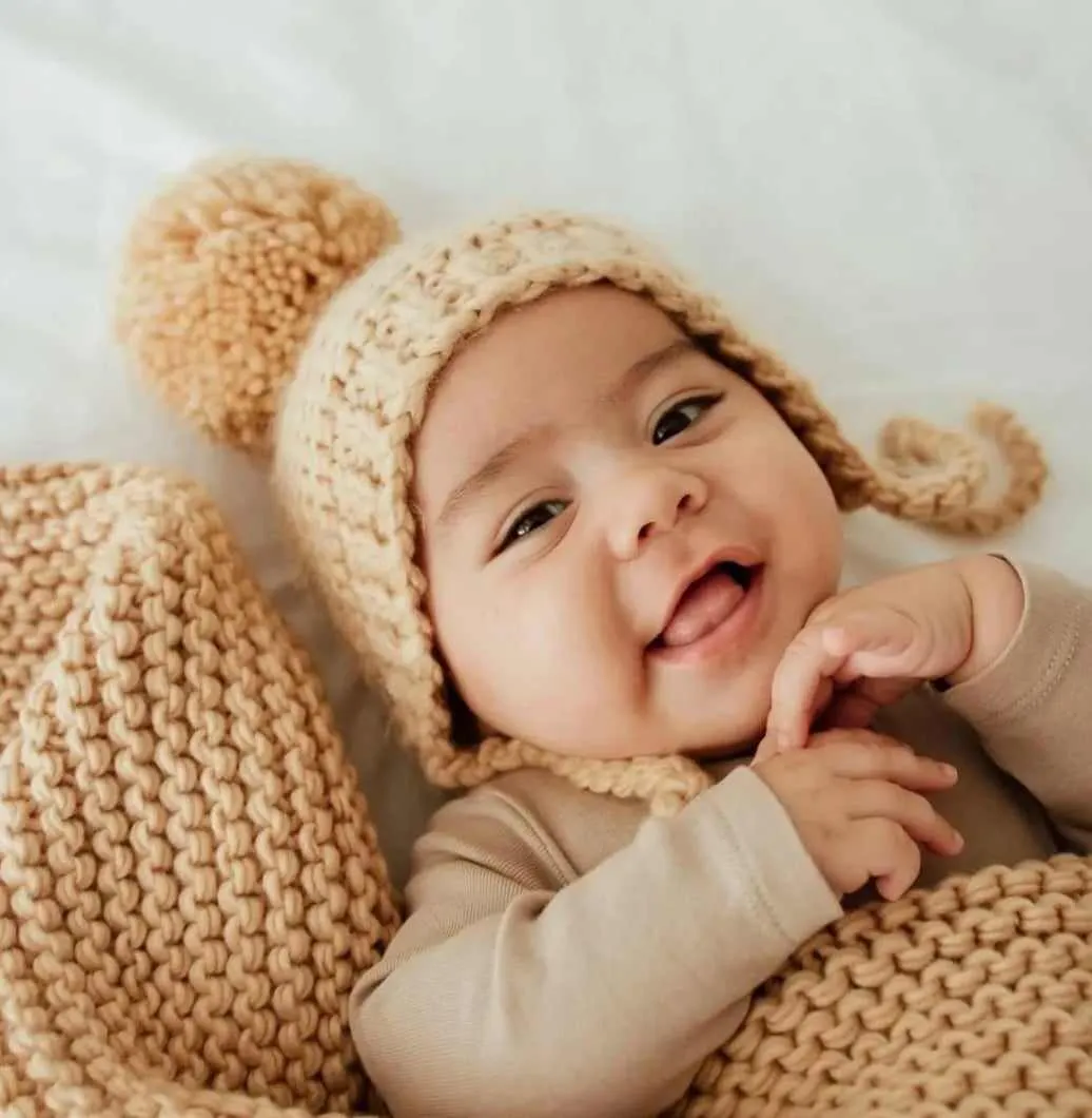 GARTER STITCH KNIT BABY BLANKET - LATTE