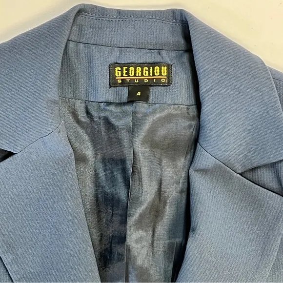 Georgiou Studio Blue Blazer sz 4 very tailored looking on