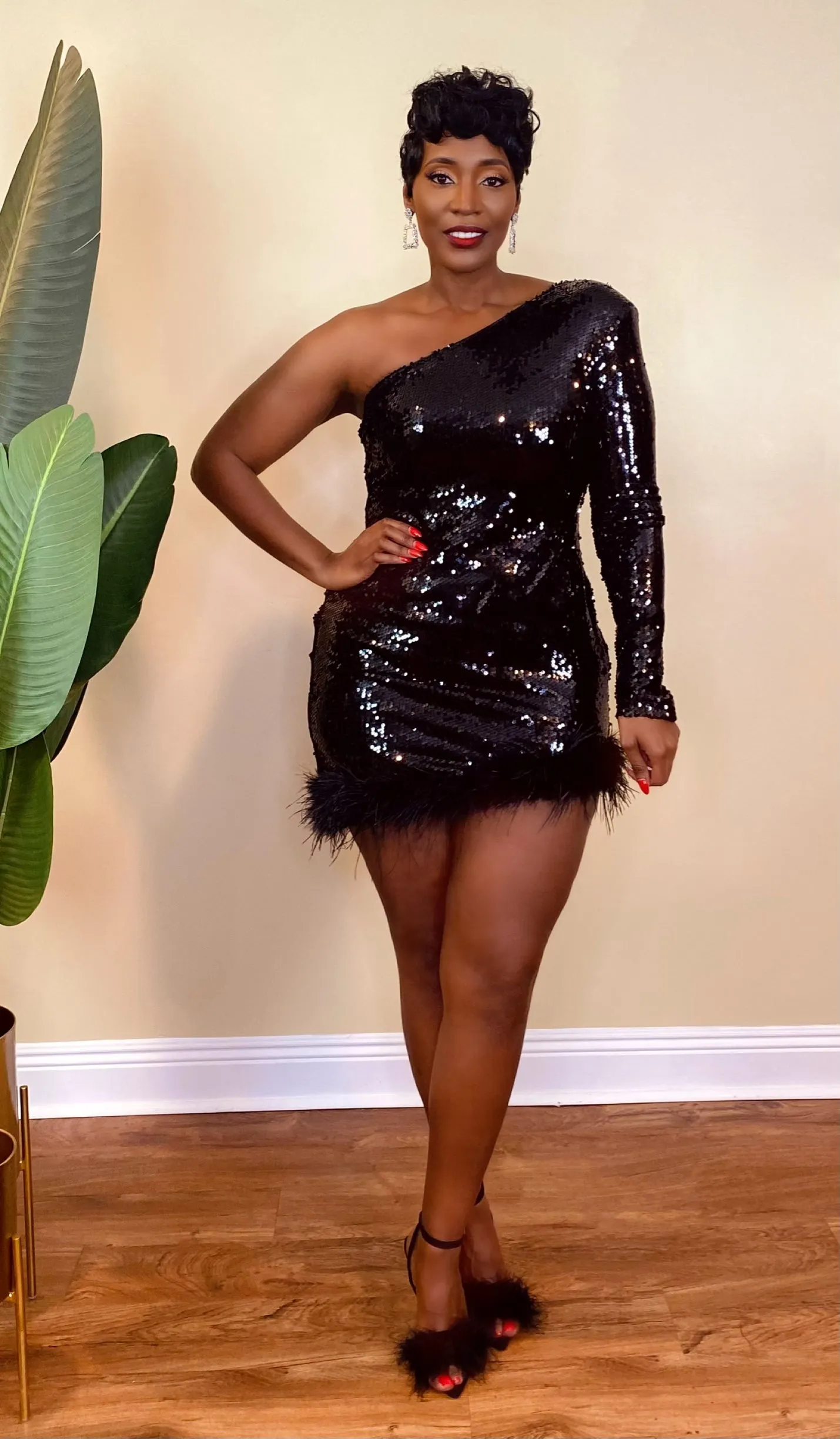GLITZ AND GLAM DRESS (BLACK)