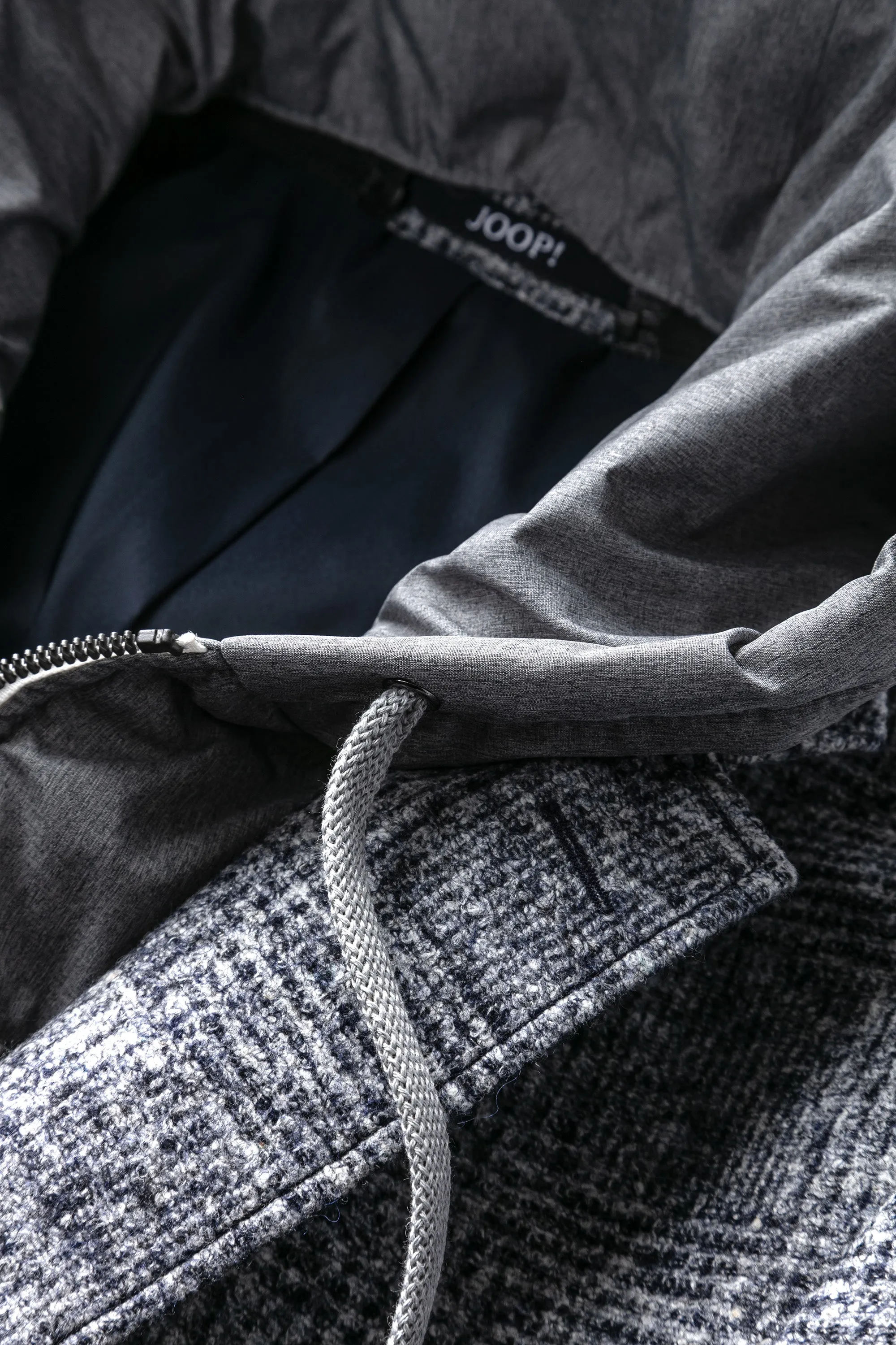 Havardy Hooded Hybrid Sportcoat in Navy Glen Check