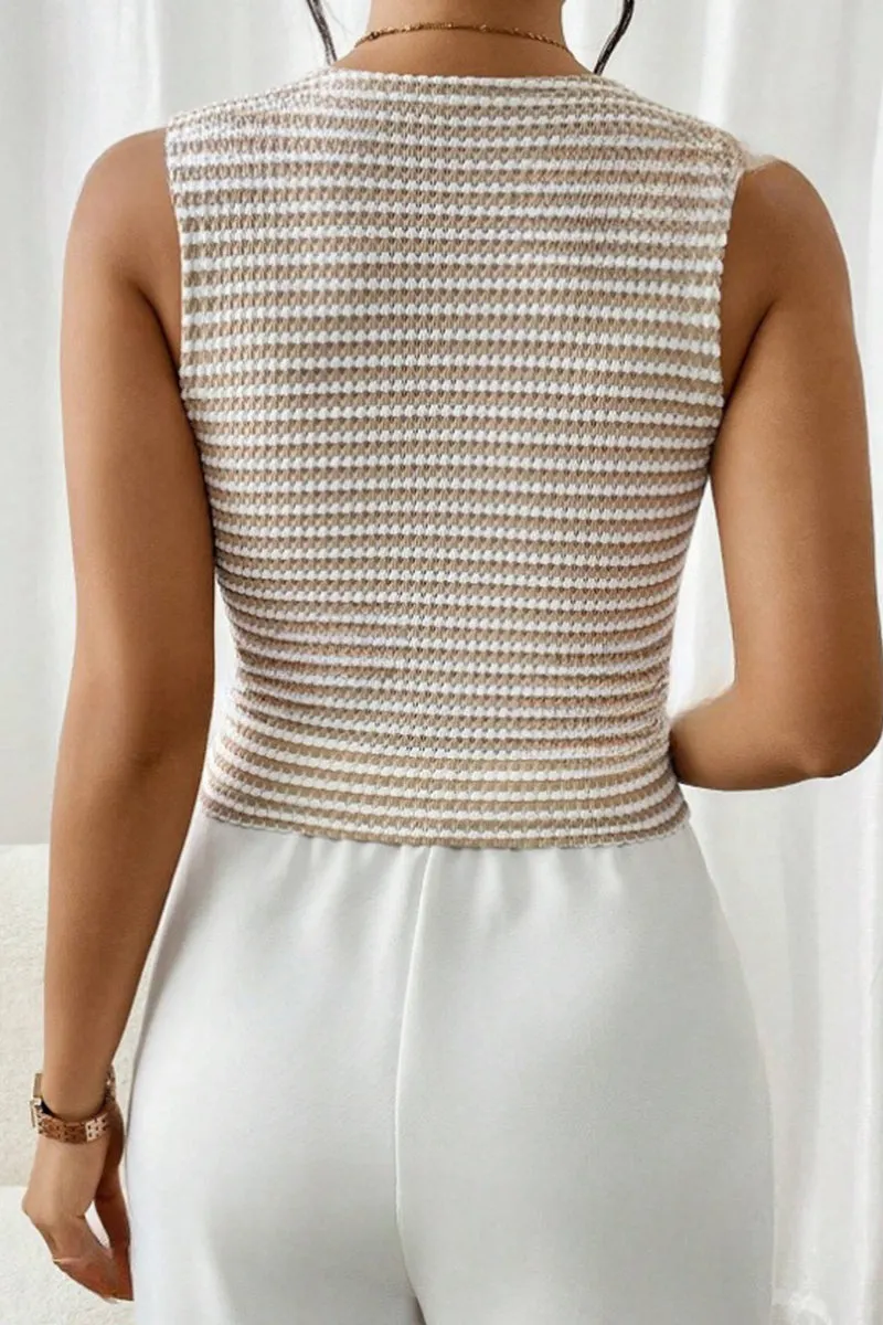HTZ1112 Textured Button-Front Vest Top