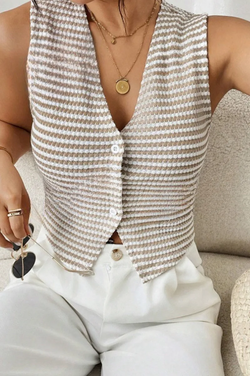 HTZ1112 Textured Button-Front Vest Top
