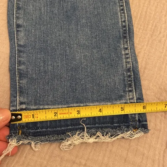 J. Crew Vintage Straight blue distressed jeans. Size 24 . Style J9758