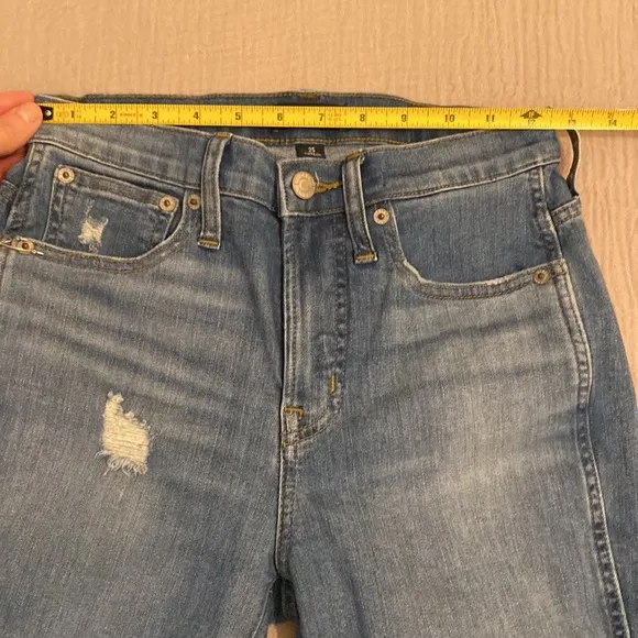 J. Crew Vintage Straight blue distressed jeans. Size 24 . Style J9758