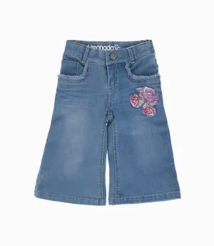 Jeans Bebé Acampanados Con Bordado