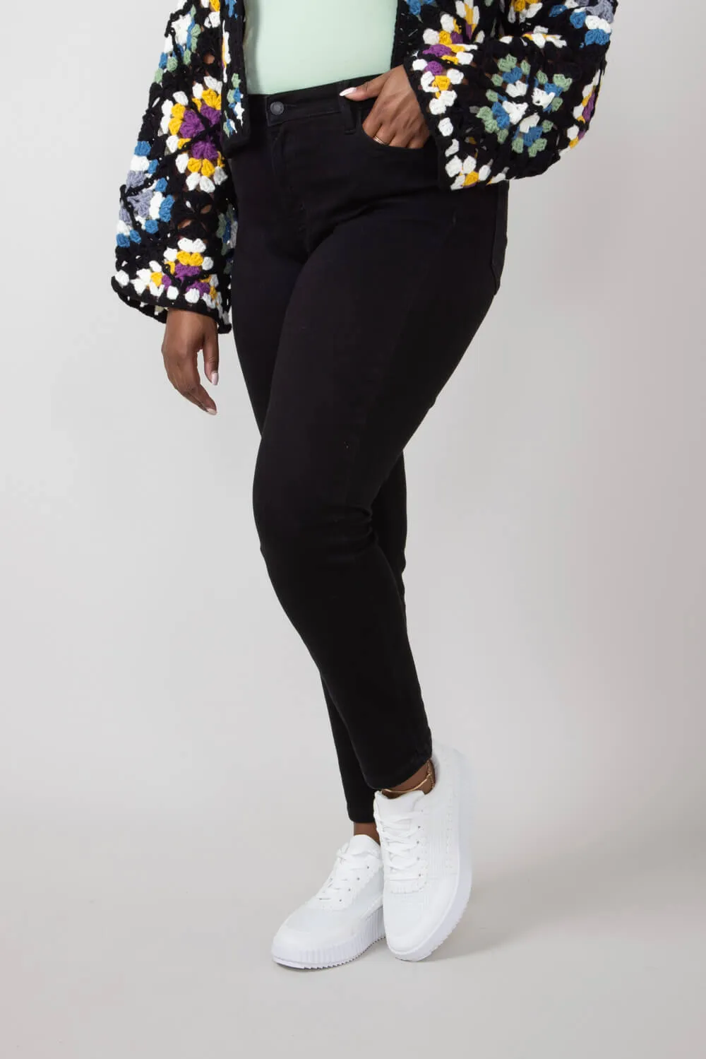 Judy Blue Mid Rise Slim Fit Jeans for Women in Black | 88756REG