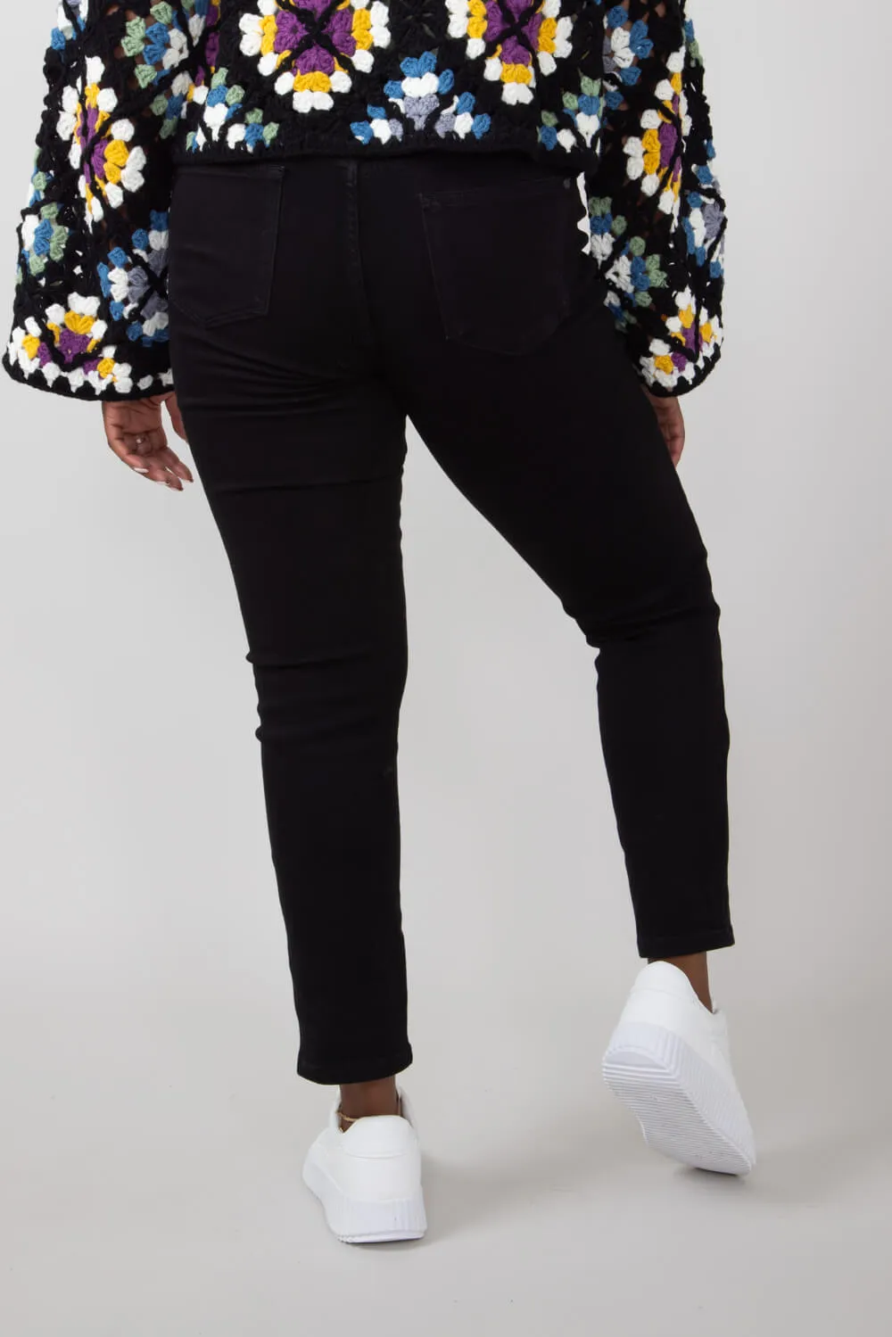 Judy Blue Mid Rise Slim Fit Jeans for Women in Black | 88756REG