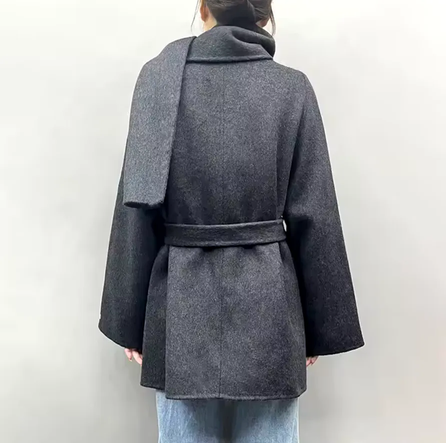 Maian | Cashmere Wool Coat with Scarf