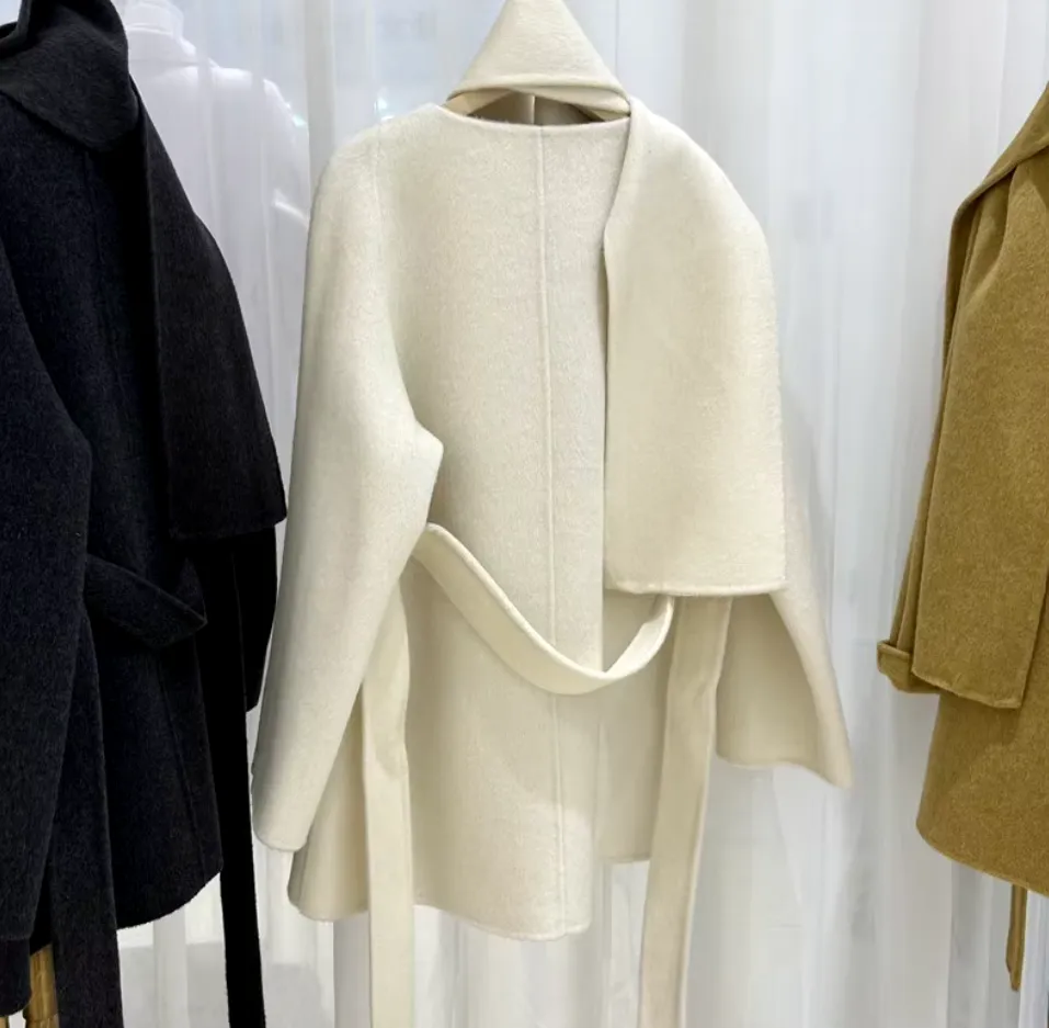Maian | Cashmere Wool Coat with Scarf