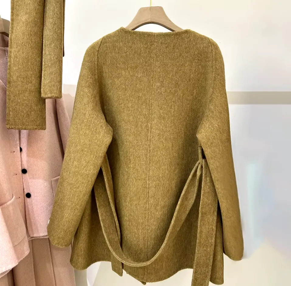 Maian | Cashmere Wool Coat with Scarf