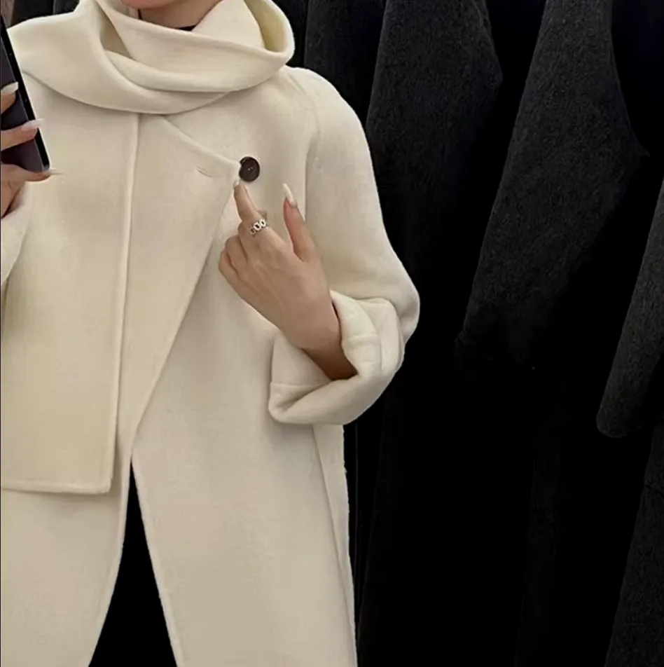 Maian | Cashmere Wool Coat with Scarf
