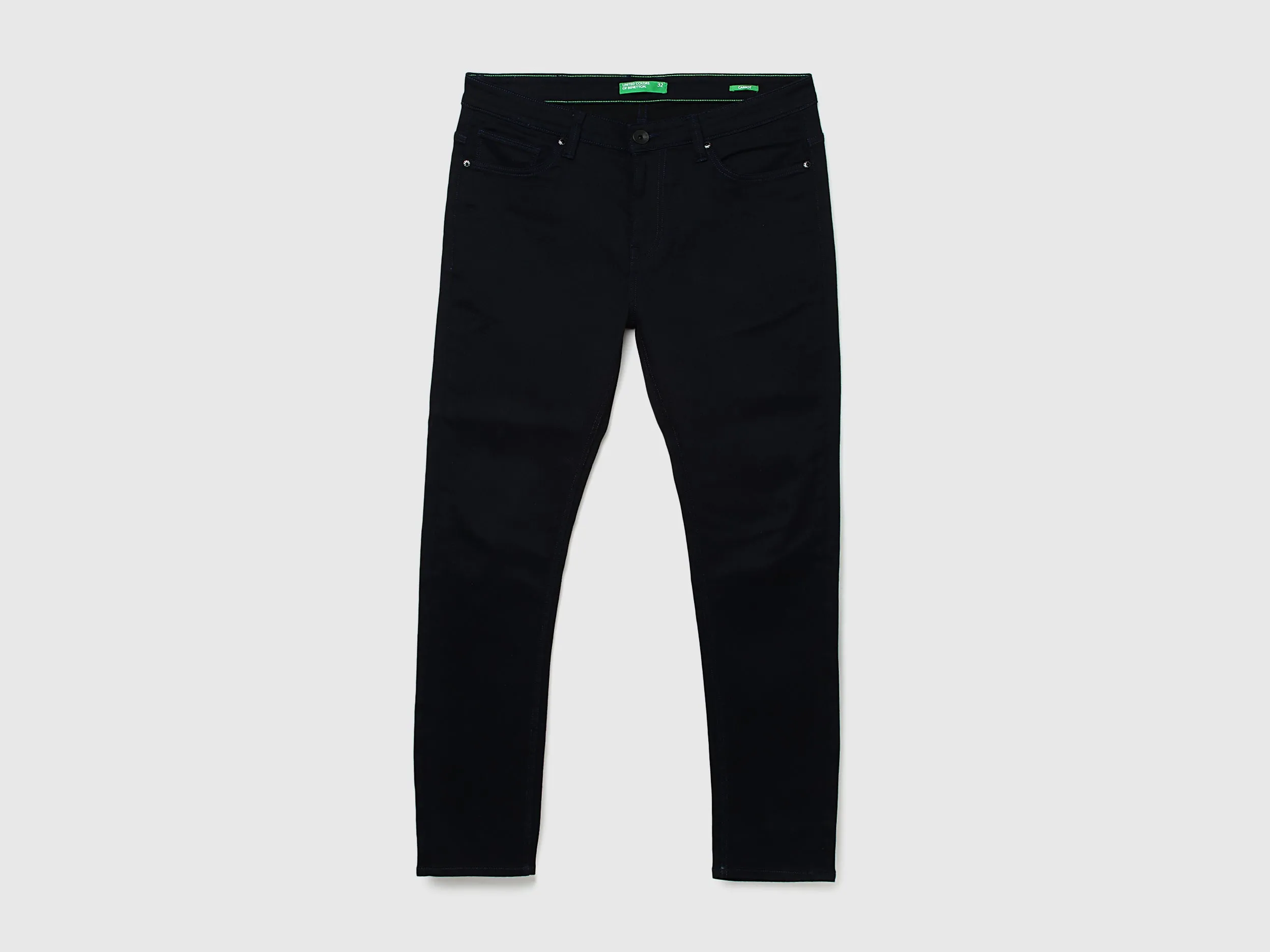 Men Solid Carrot Fit Jeans