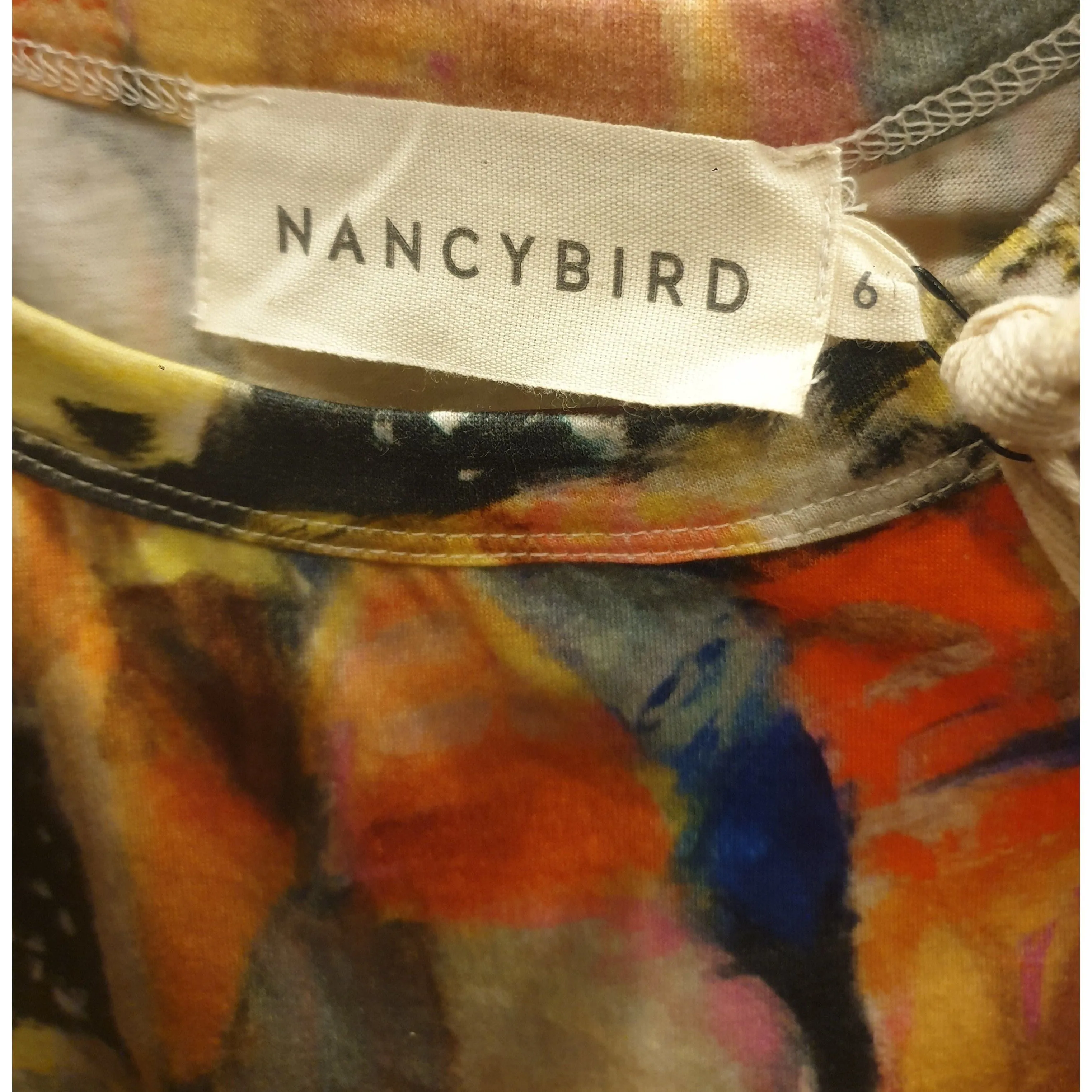 Nancybird preowned unique print tee shirt size 6