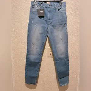 NWT Able High Rise Jeans Size 27 Cindy Wash Color Some Distressed