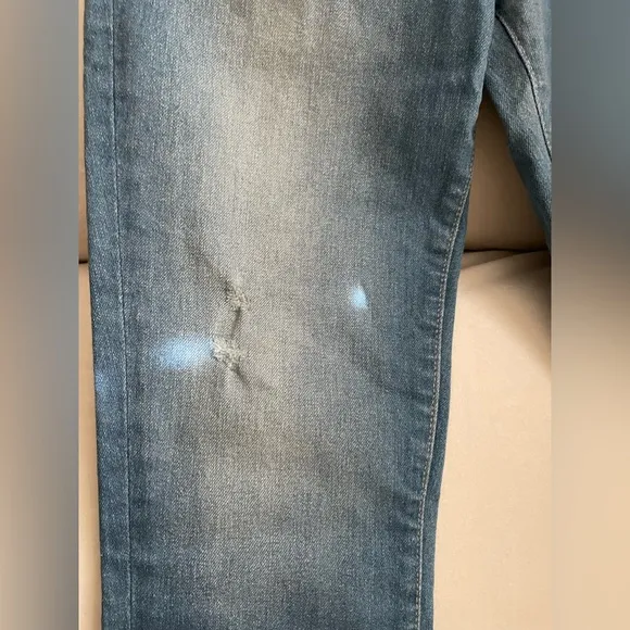 NWT Able High Rise Jeans Size 27 Cindy Wash Color Some Distressed