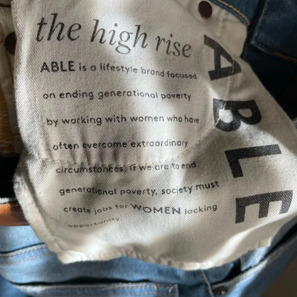 NWT Able High Rise Jeans Size 27 Cindy Wash Color Some Distressed