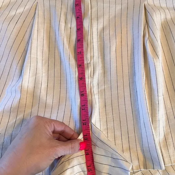 NWT Rails Lena Pinstripe Tailored Short