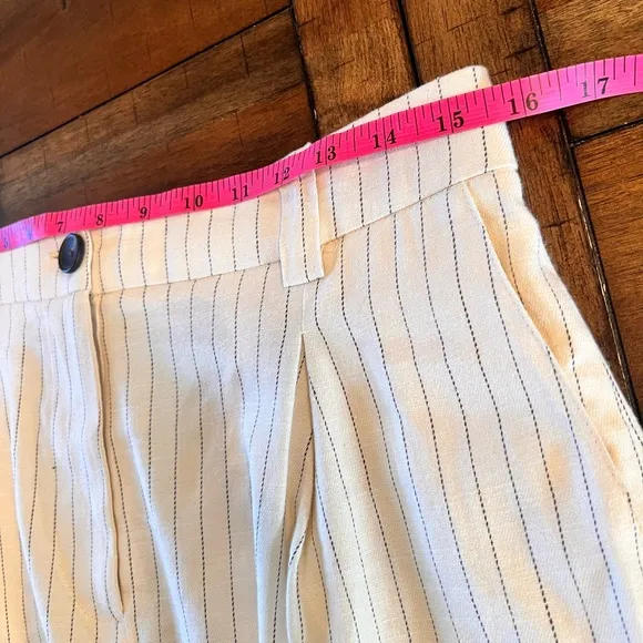 NWT Rails Lena Pinstripe Tailored Short