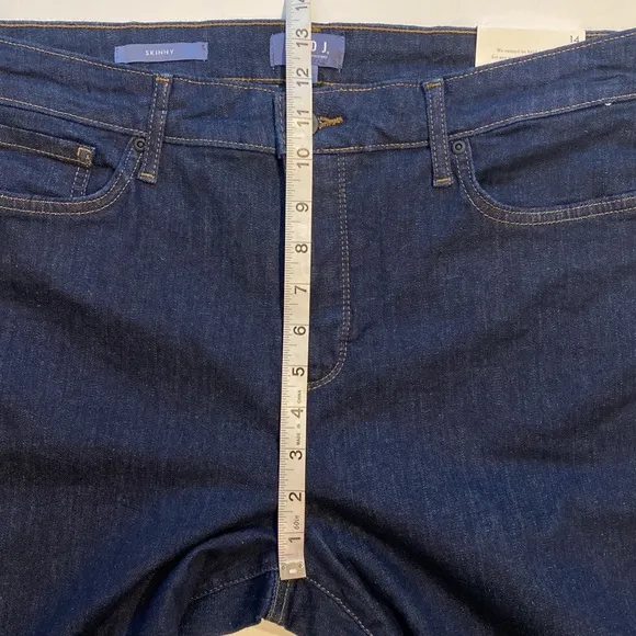 NYDJ SZ 14 Dark Wash Denim Blue Skinny Jeans New D30