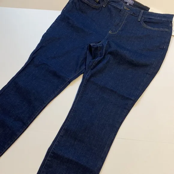 NYDJ SZ 14 Dark Wash Denim Blue Skinny Jeans New D30