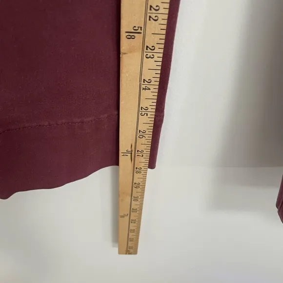 NYDJ Wide leg Theresa Women's Burgundy / Maroon Jeans size 8