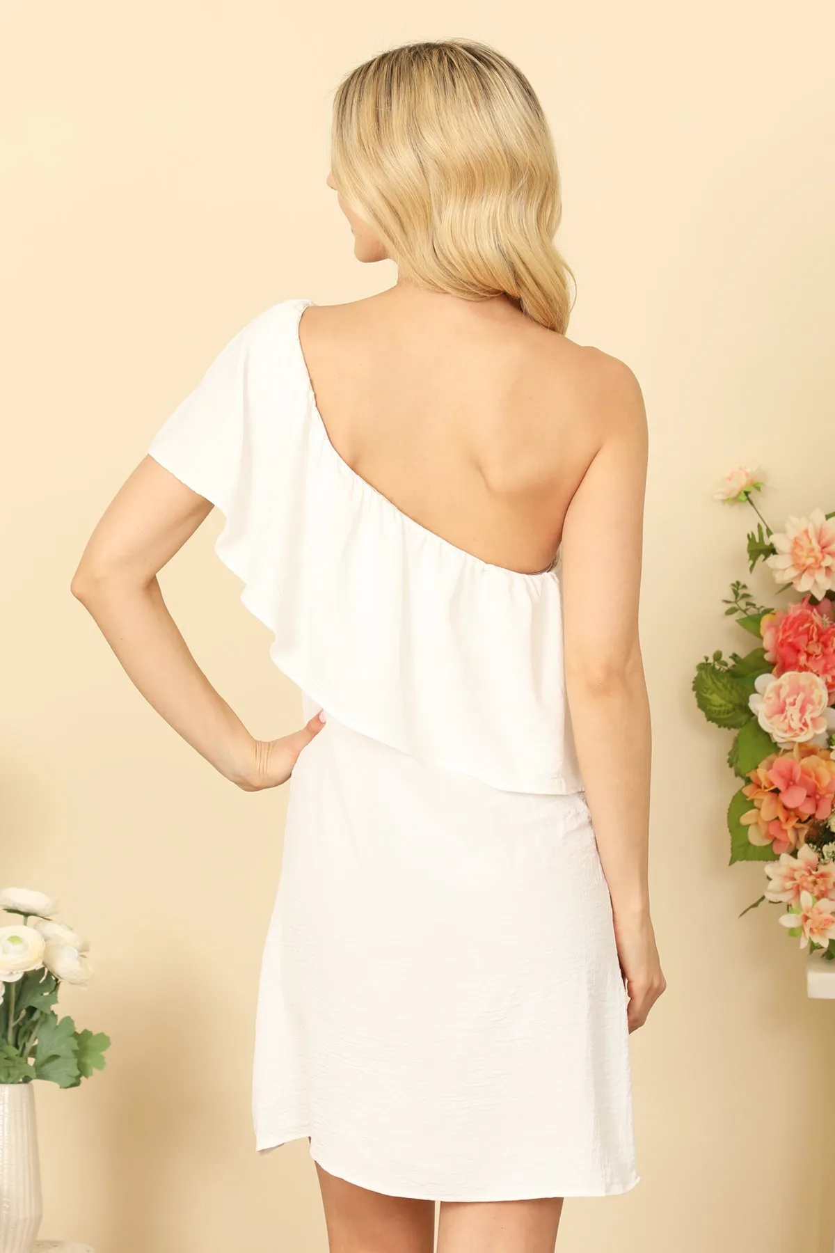 ONE SHOULDER RUFFLE DETAIL SOLID DRESS