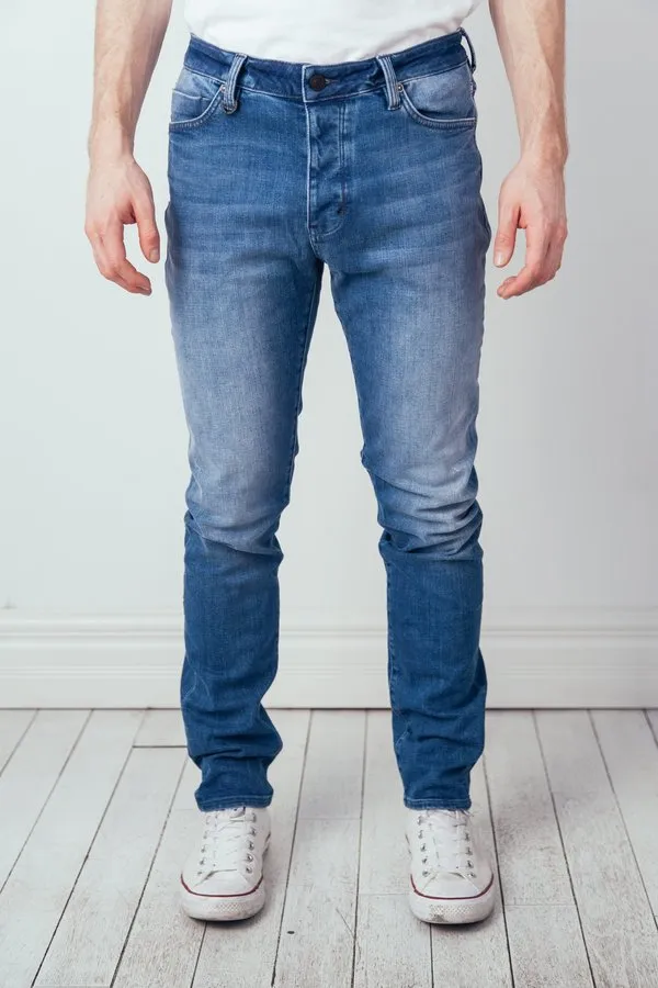 Ray Tapered Typecast