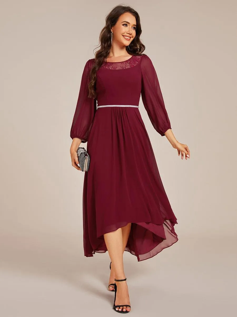 Robe d'invitée de mariage mi-longue en mousseline à col rond