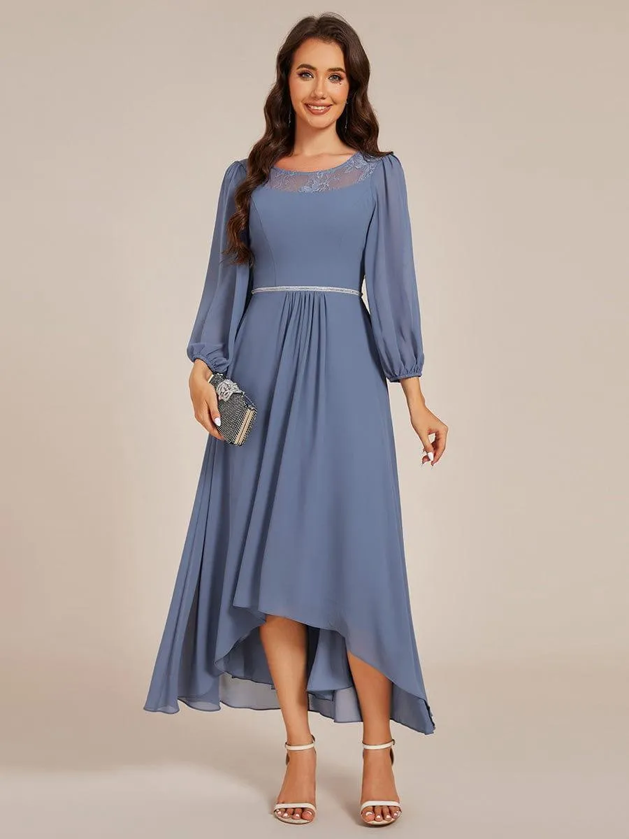 Robe d'invitée de mariage mi-longue en mousseline à col rond