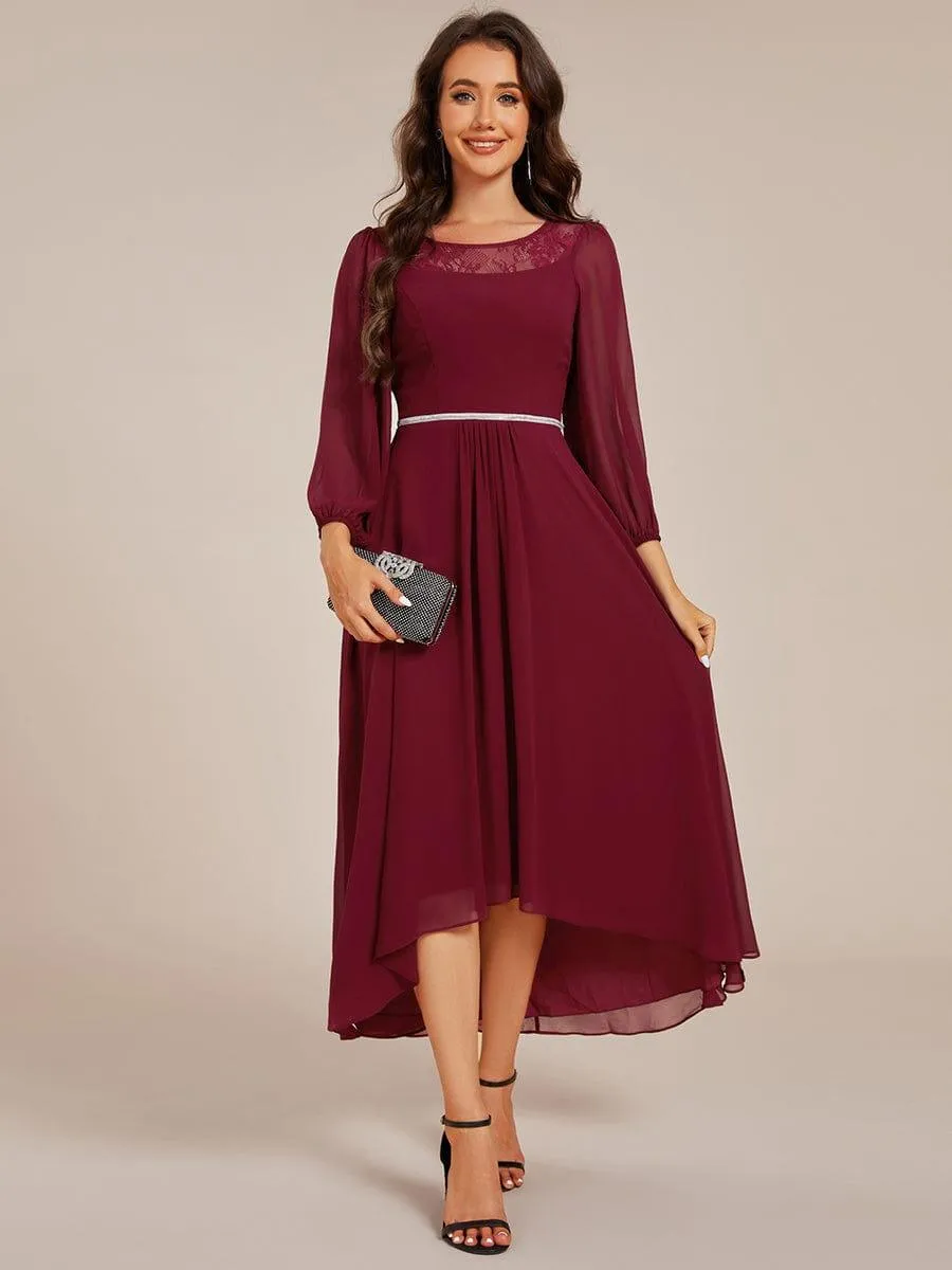 Robe d'invitée de mariage mi-longue en mousseline à col rond