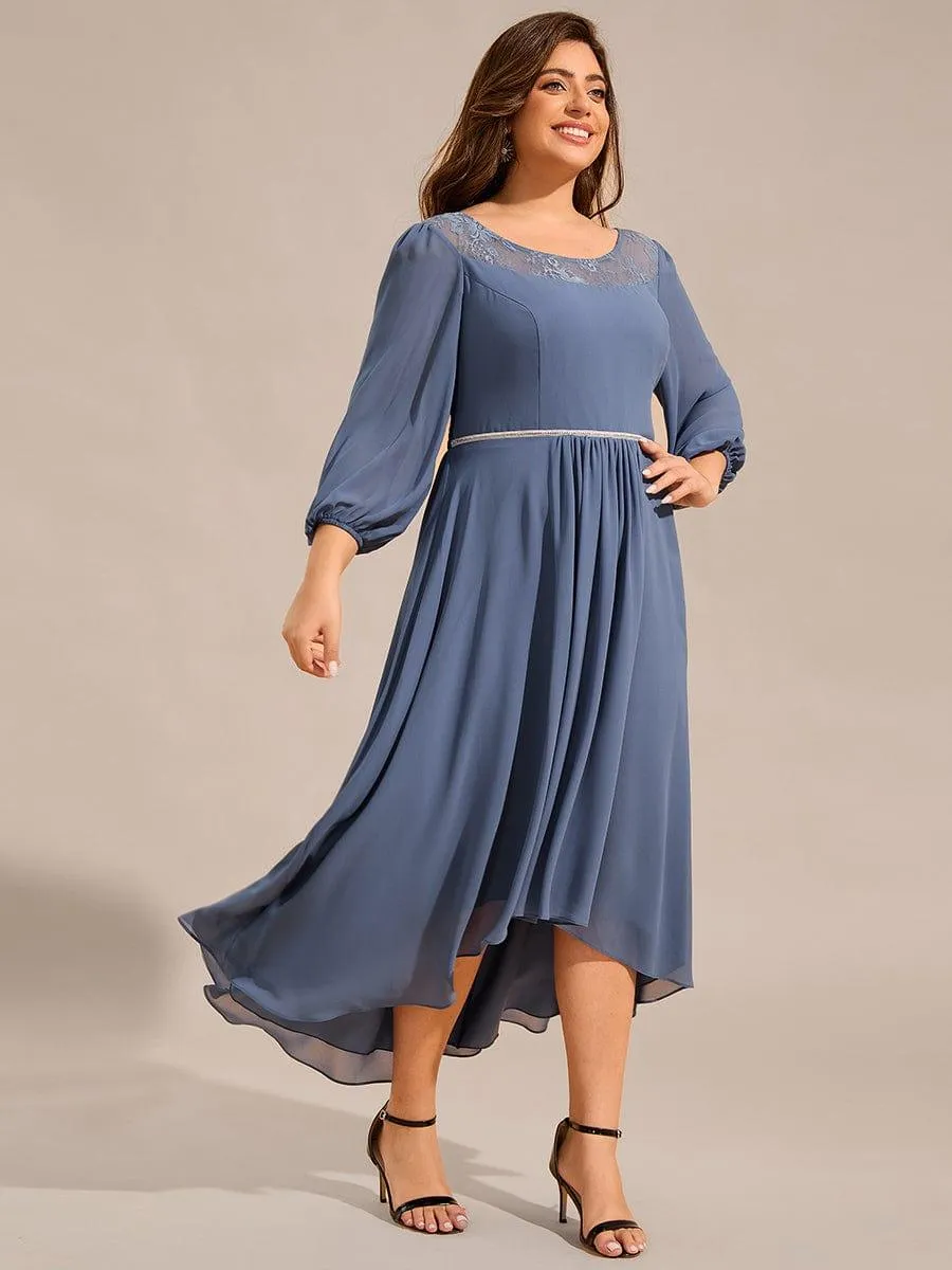 Robe d'invitée de mariage mi-longue en mousseline de soie et dentelle grande taille