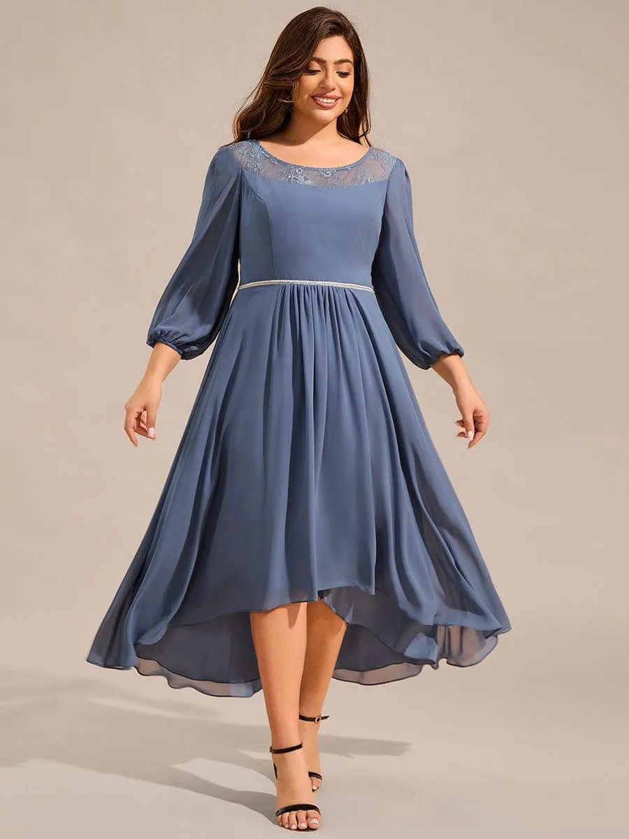 Robe d'invitée de mariage mi-longue en mousseline de soie et dentelle grande taille