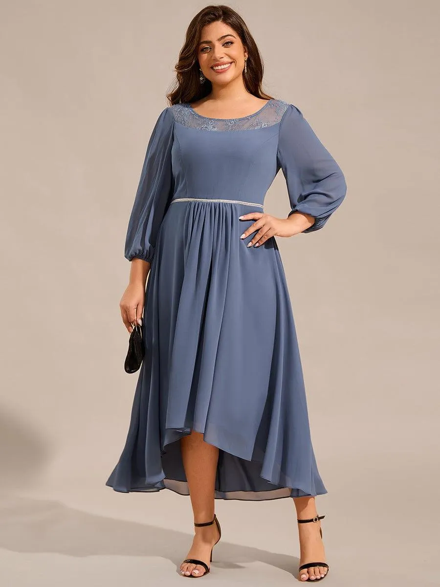 Robe d'invitée de mariage mi-longue en mousseline de soie et dentelle grande taille
