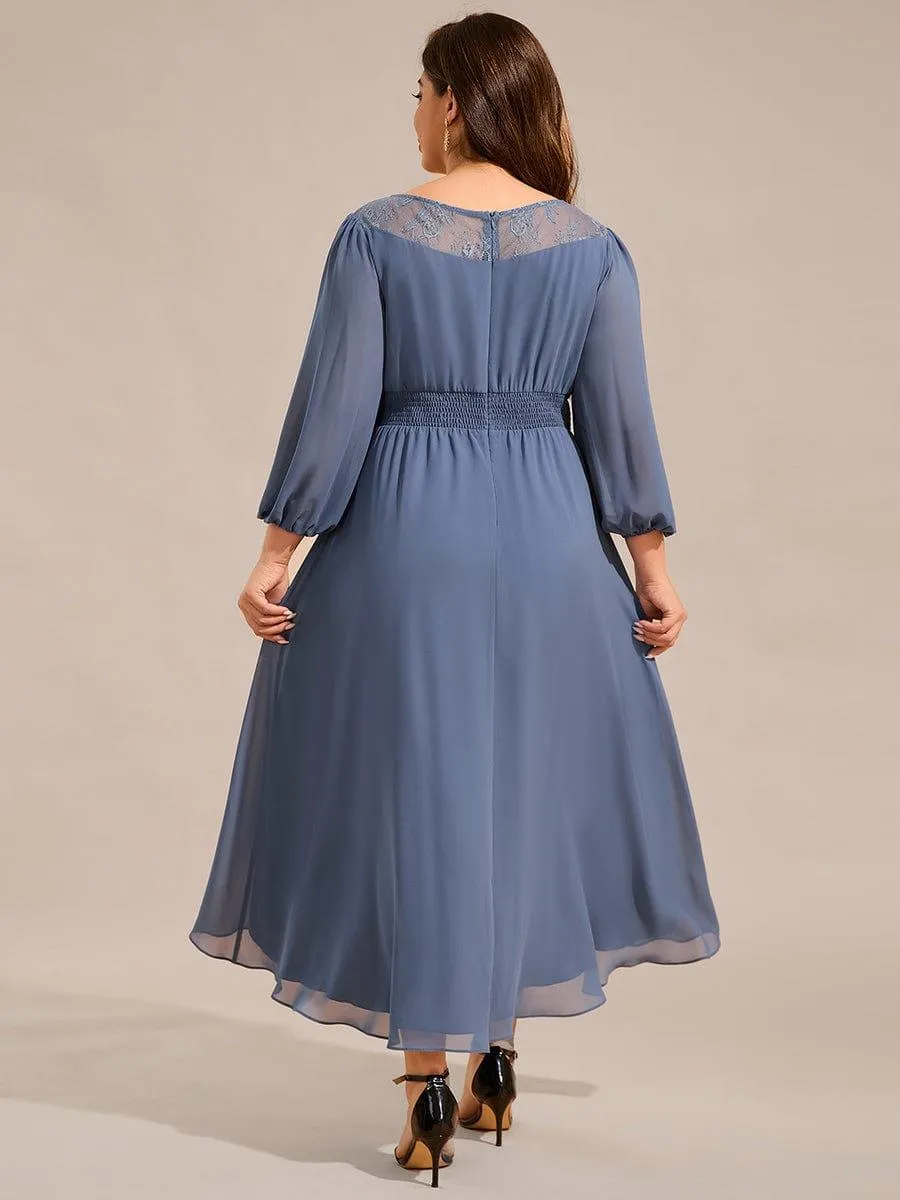 Robe d'invitée de mariage mi-longue en mousseline de soie et dentelle grande taille
