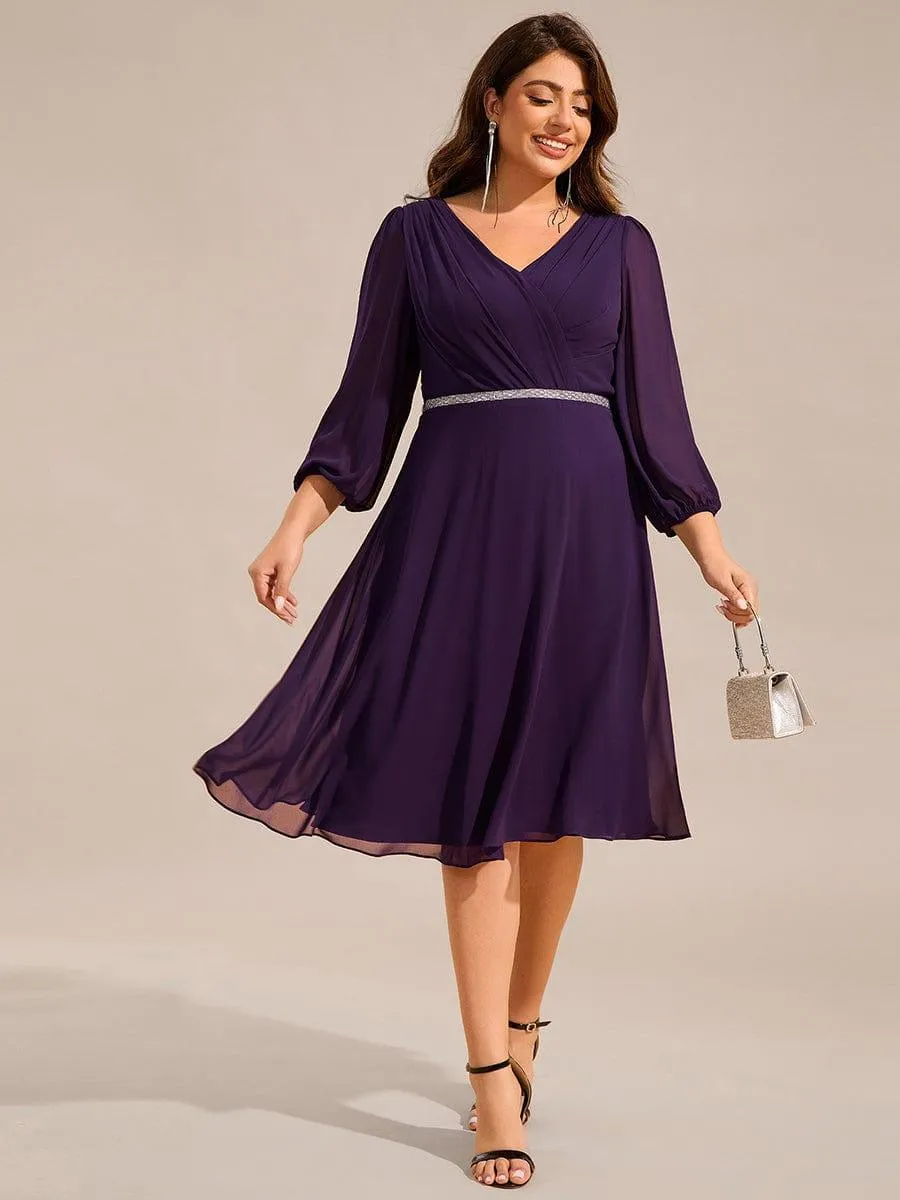 Robe d'invitée de mariage mi-longue grande taille avec chaîne à la taille